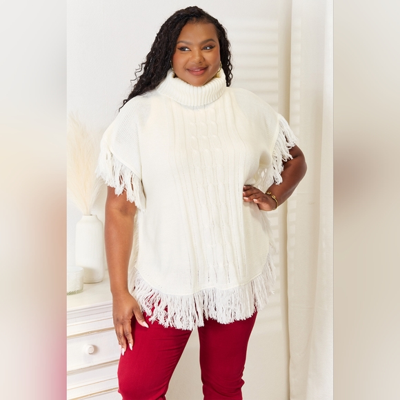 Justin Taylor Designer White Turtle Neck Fringe Poncho One Size Fit All - Picture 9 of 10